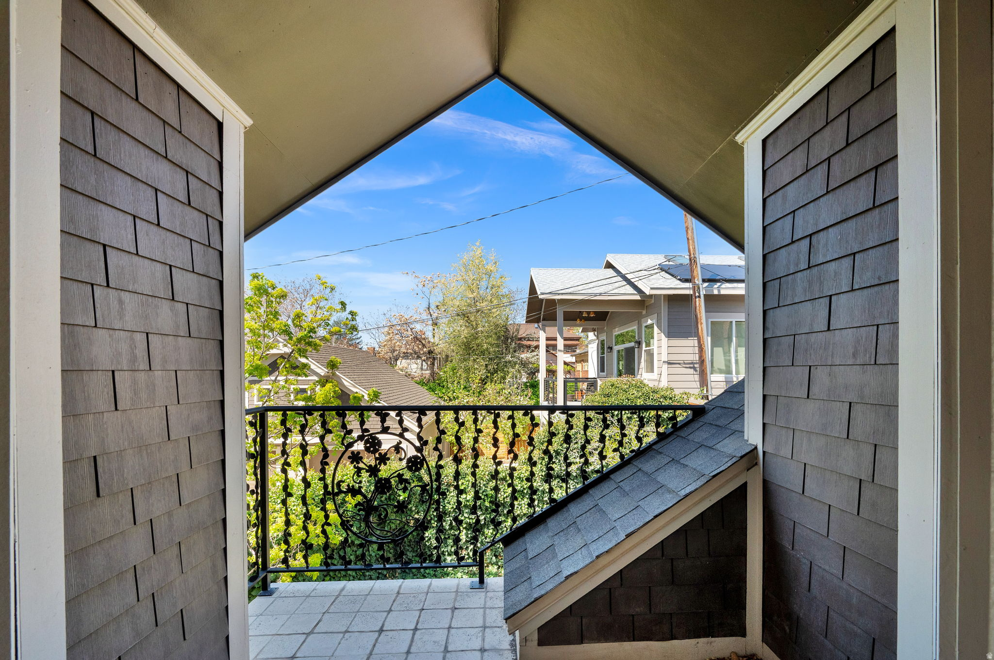 AVENUES - Residential