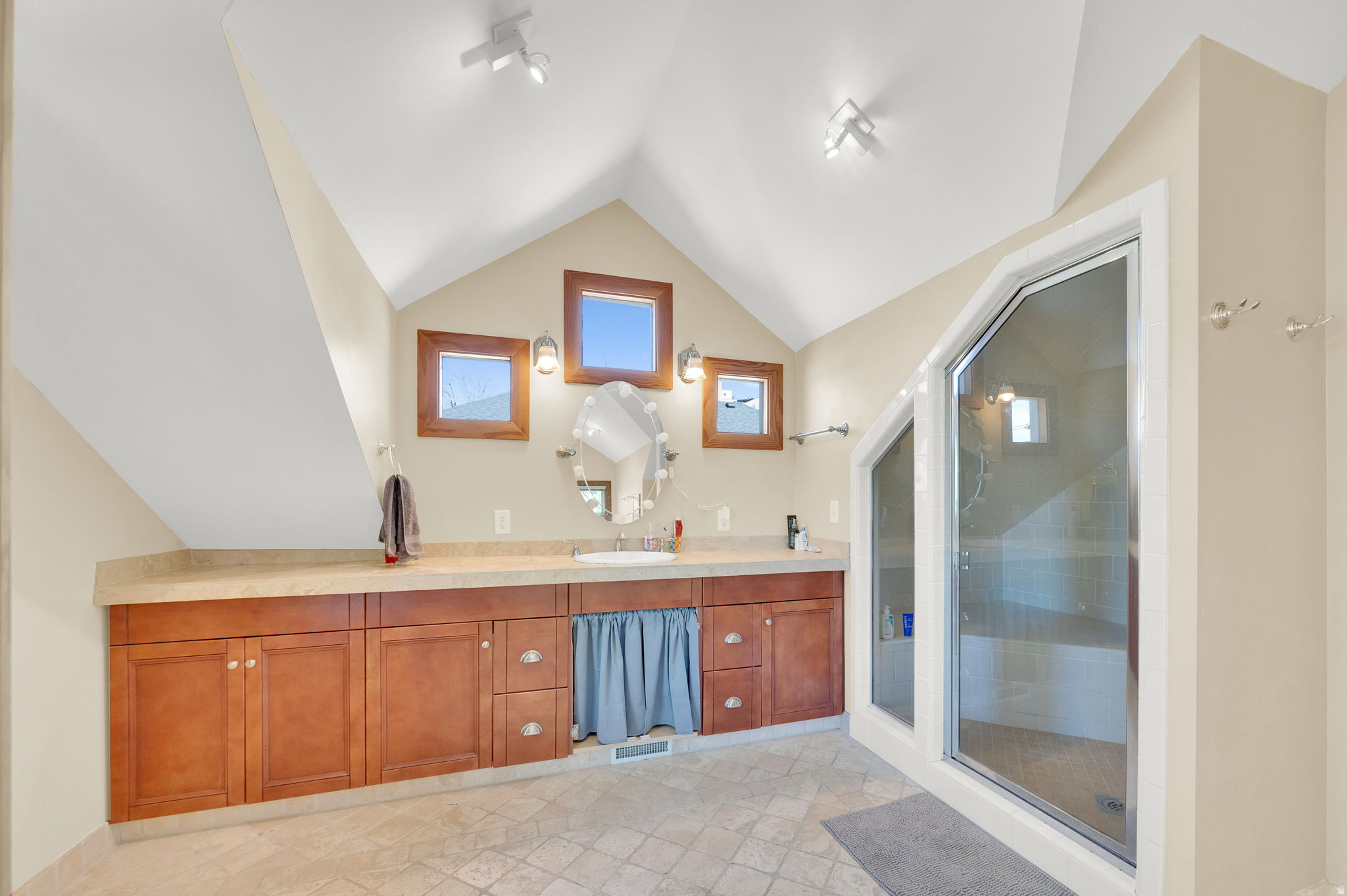 AVENUES - Residential