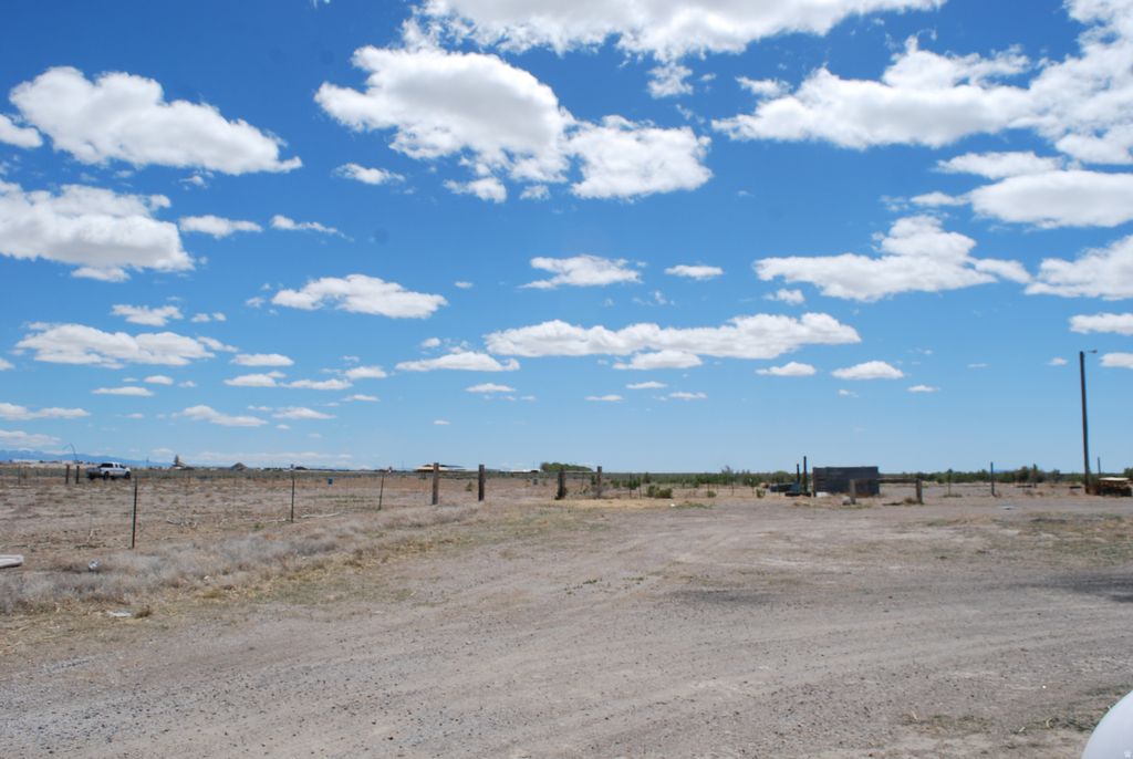 Photo of 1015 W ASHBY RD, Delta, UT 84624 (MLS # 2153309)