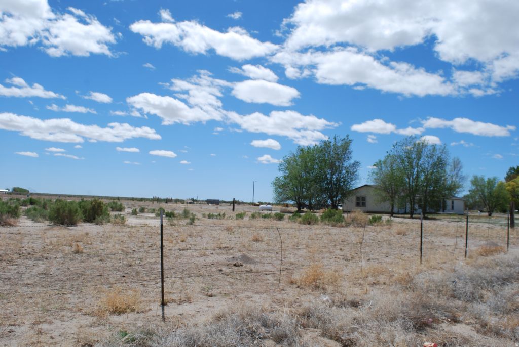 Photo of 1015 W ASHBY RD, Delta, UT 84624 (MLS # 2153309)