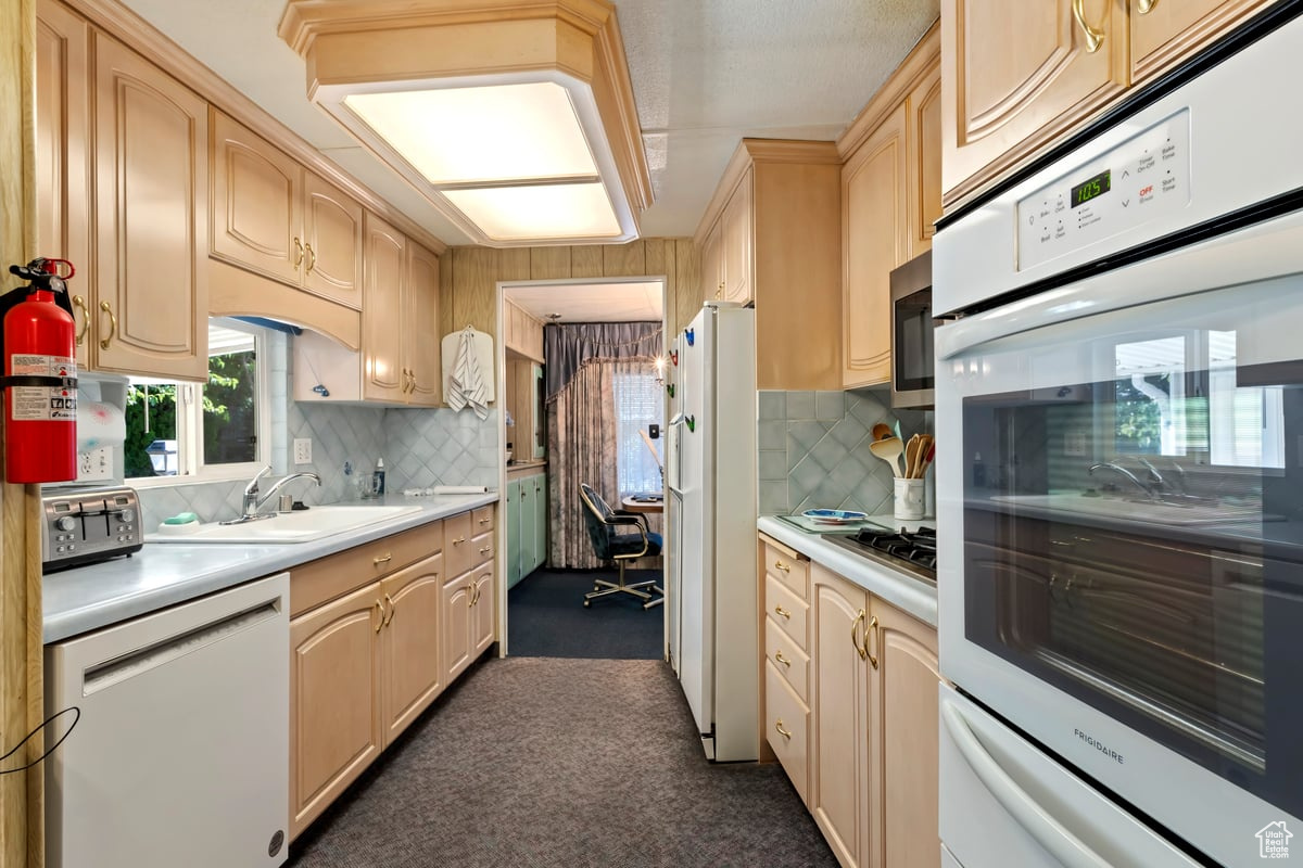 MAJESTIC MEADOWS - Residential