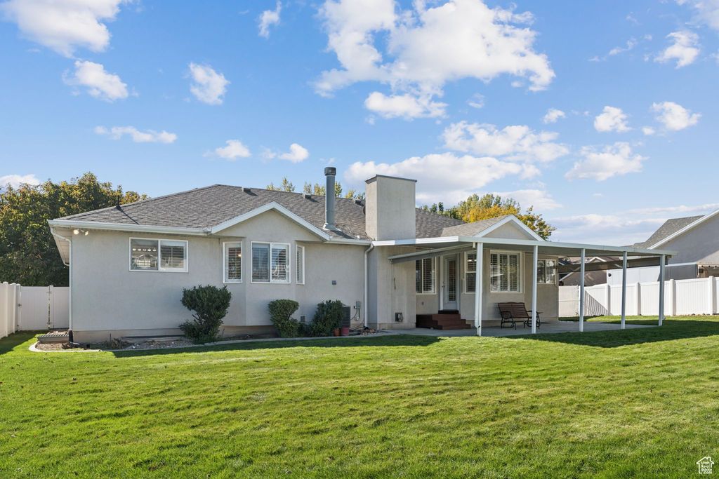 Photo of 1434 W AUTUMN OAK CIR, West Jordan, UT 84088 (MLS # 2119214)
