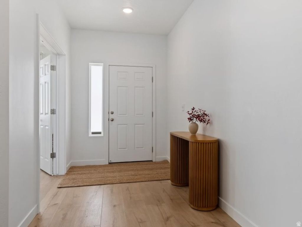 Photo of 2869 S DRAKE AVE, Saratoga Springs, UT 84045 (MLS # 2141289)