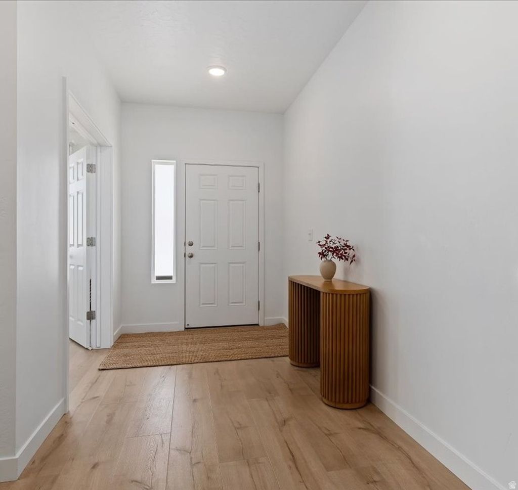 Photo of 2869 S DRAKE AVE, Saratoga Springs, UT 84045 (MLS # 2141289)