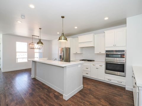 Tiny photo for 10871 S LAKE RD, South Jordan, UT 84009 (MLS # 2159455)