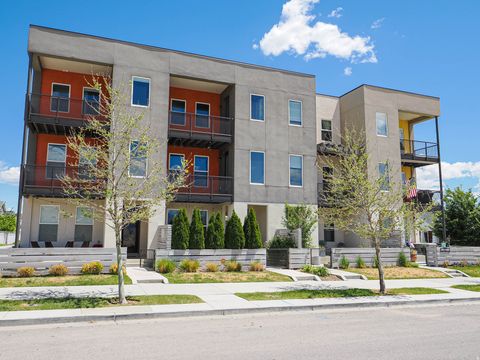 Photo of 10871 S LAKE RD, South Jordan, UT 84009 (MLS # 2159455)