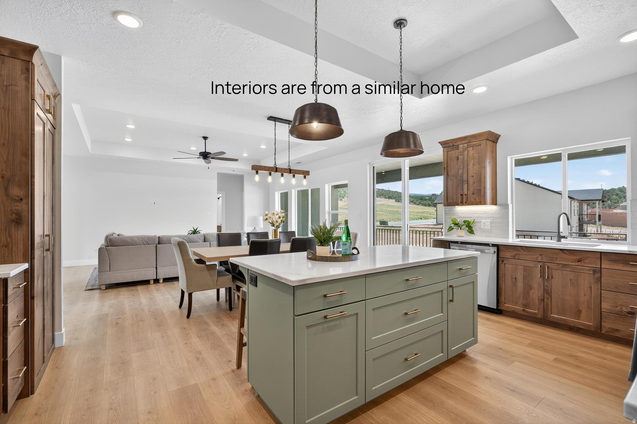 IRON CREST - Residential