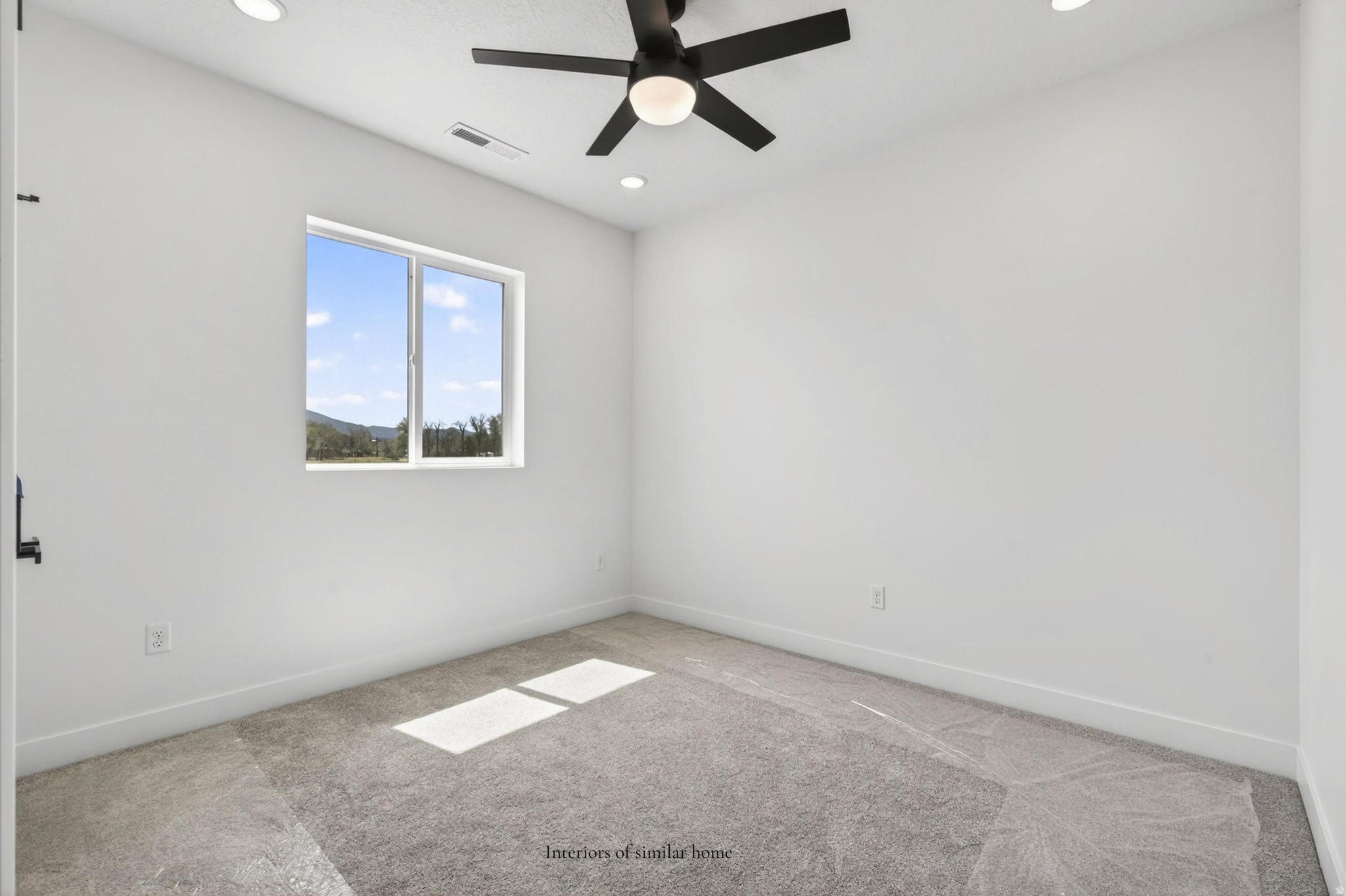 IRON CREST - Residential