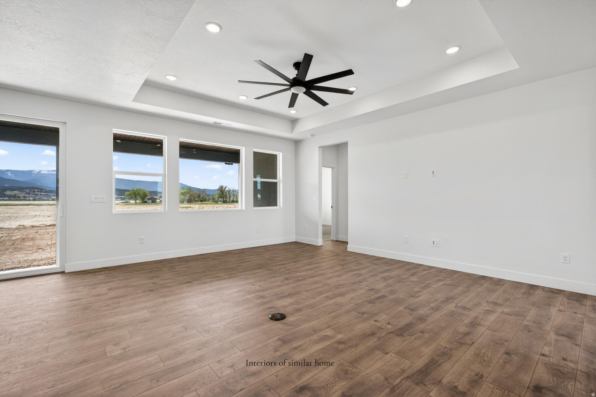 IRON CREST - Residential