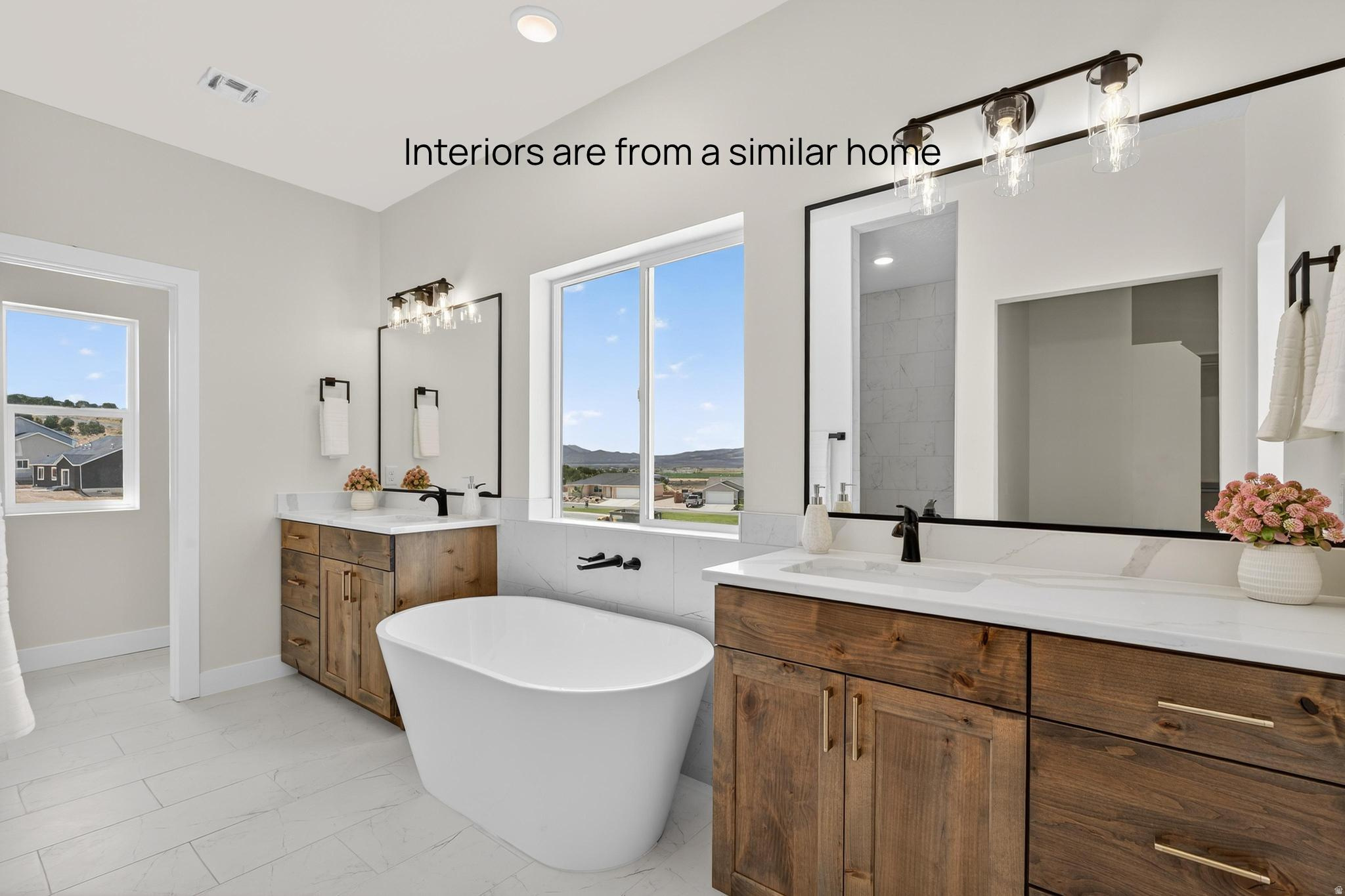 IRON CREST - Residential