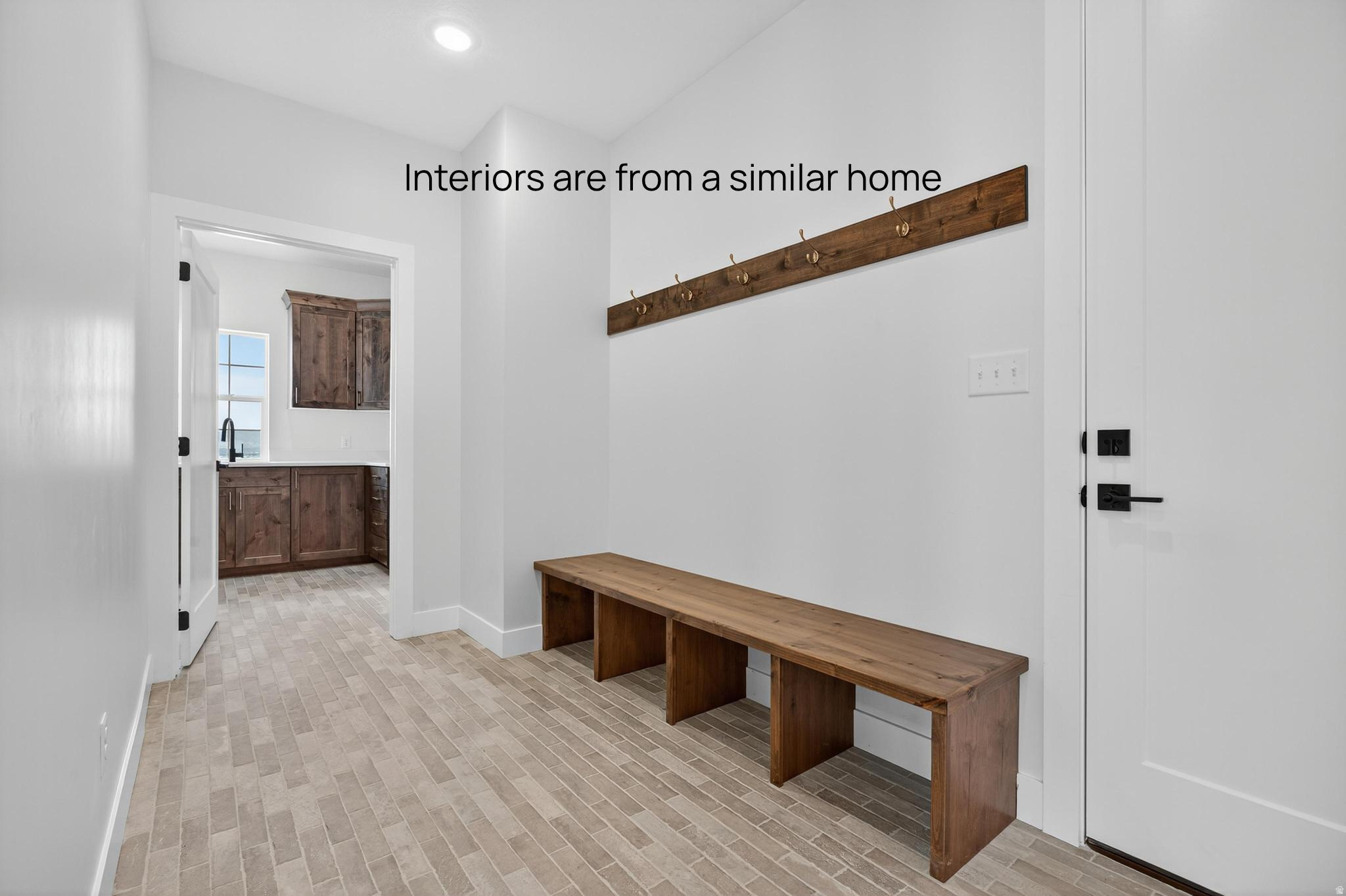 IRON CREST - Residential