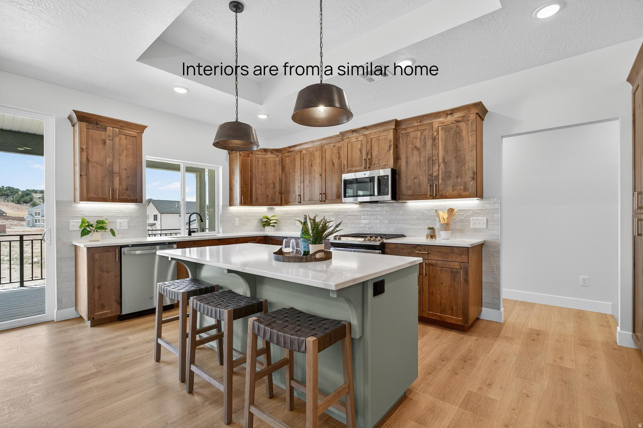 IRON CREST - Residential