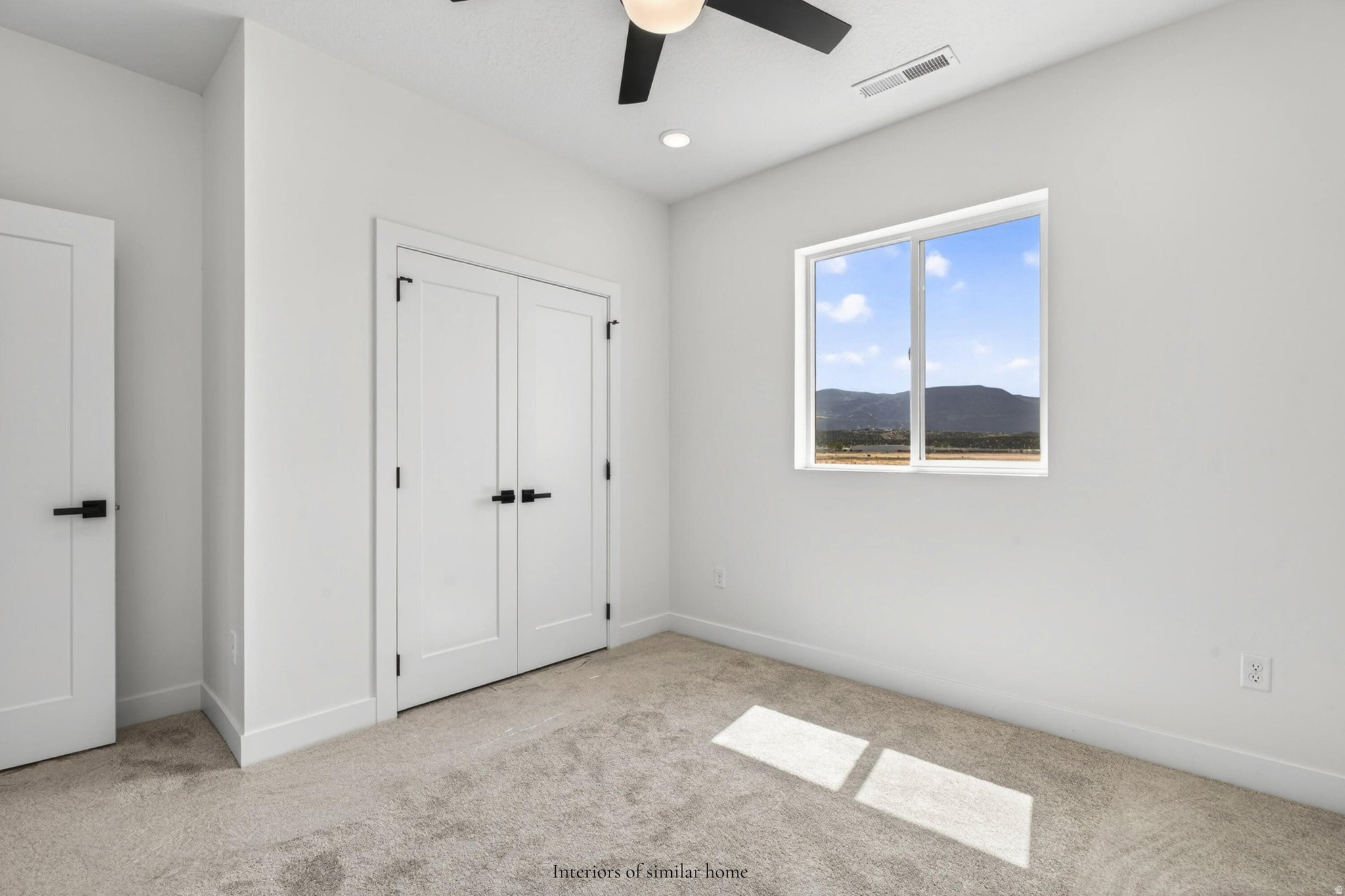 IRON CREST - Residential