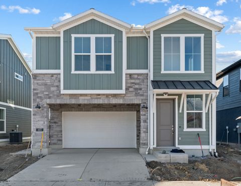 Photo of 603 N BUFFALO GRASS LN, Lindon, UT 84042 (MLS # 2124511)