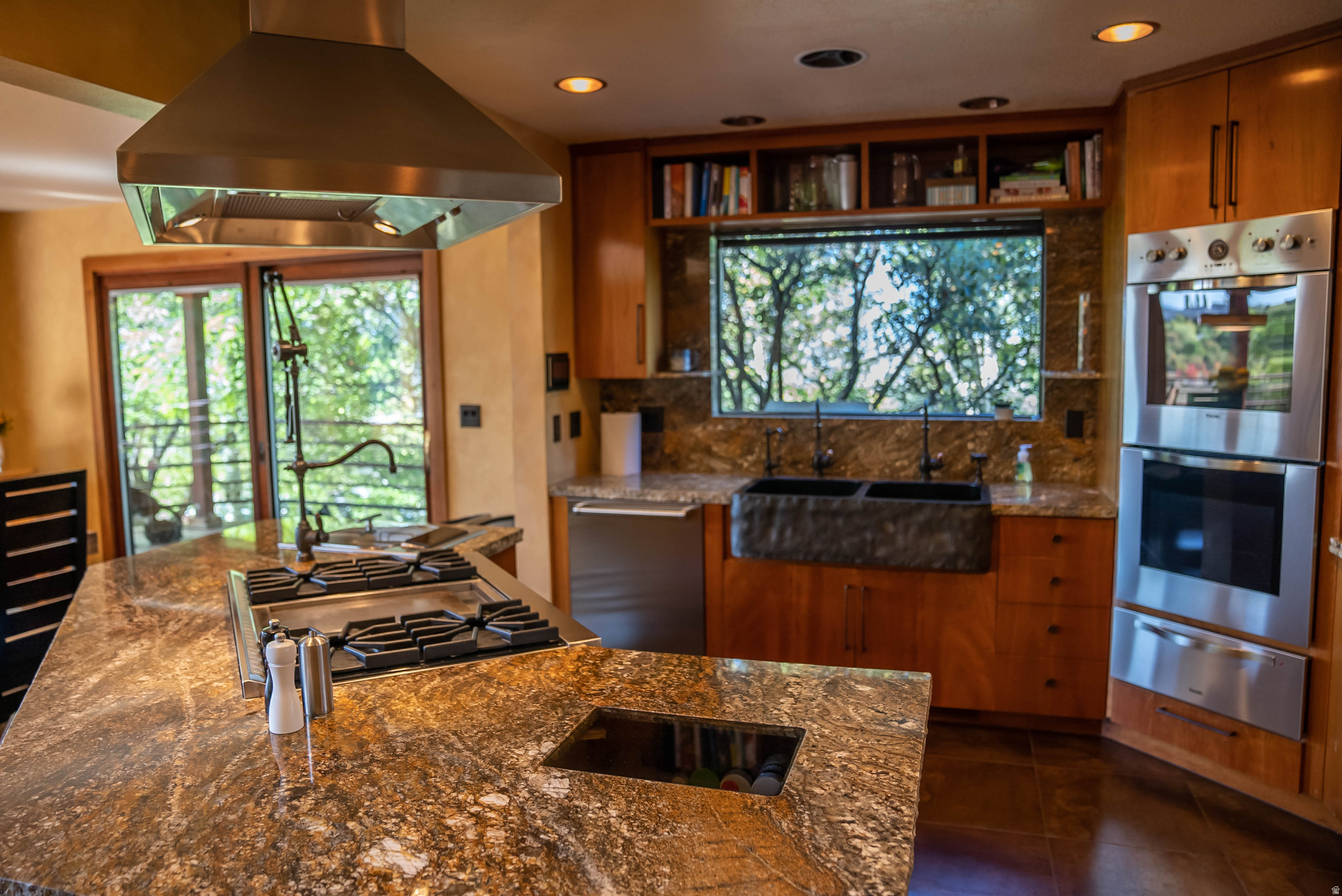 SPRING CREEK - Residential