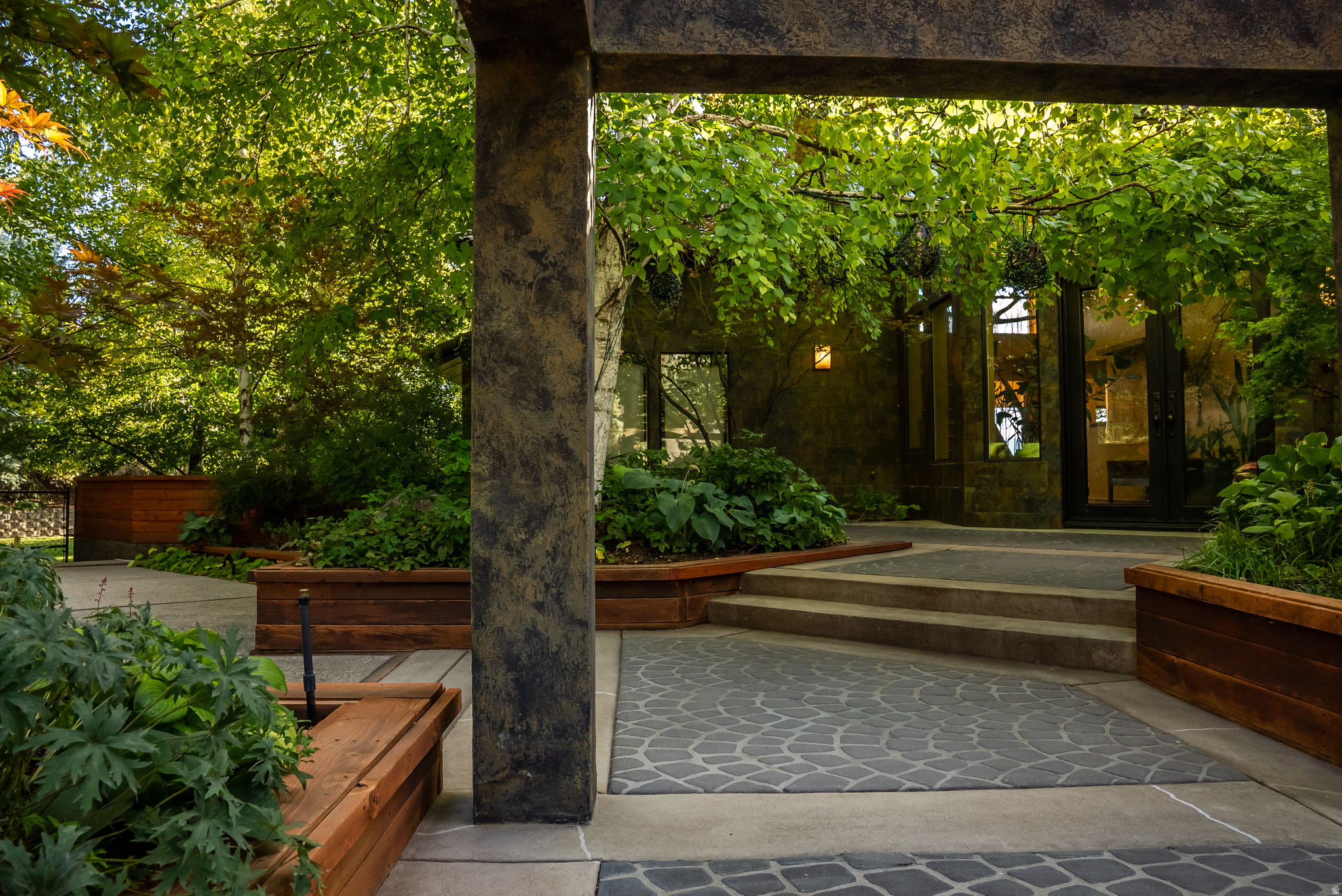 SPRING CREEK - Residential
