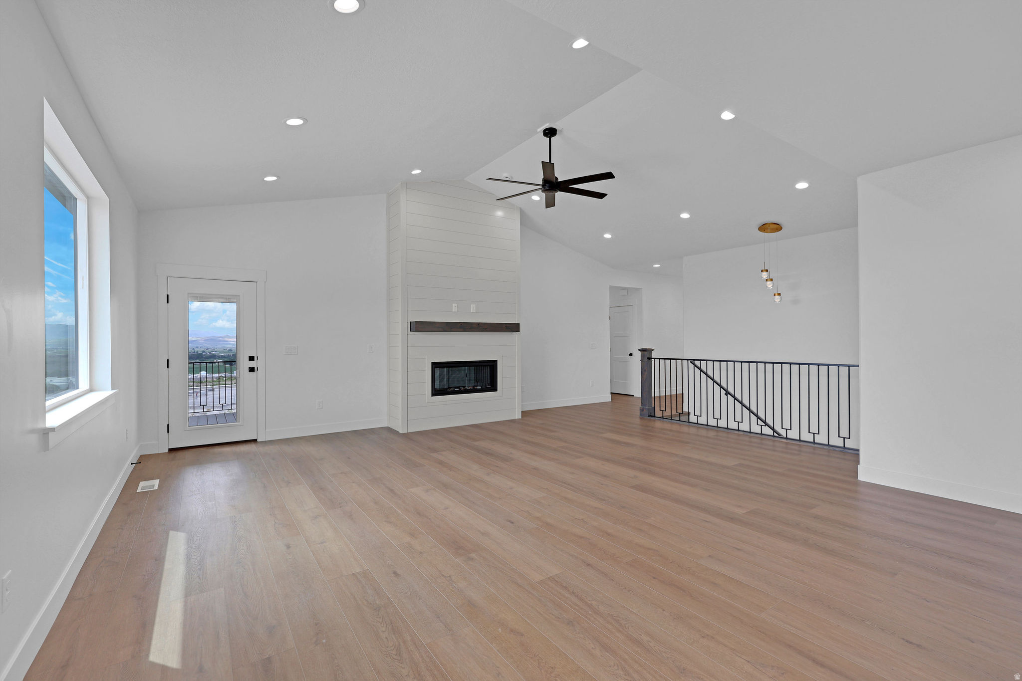 KNOLLS SUBDIVISION PHASE 1 - Residential