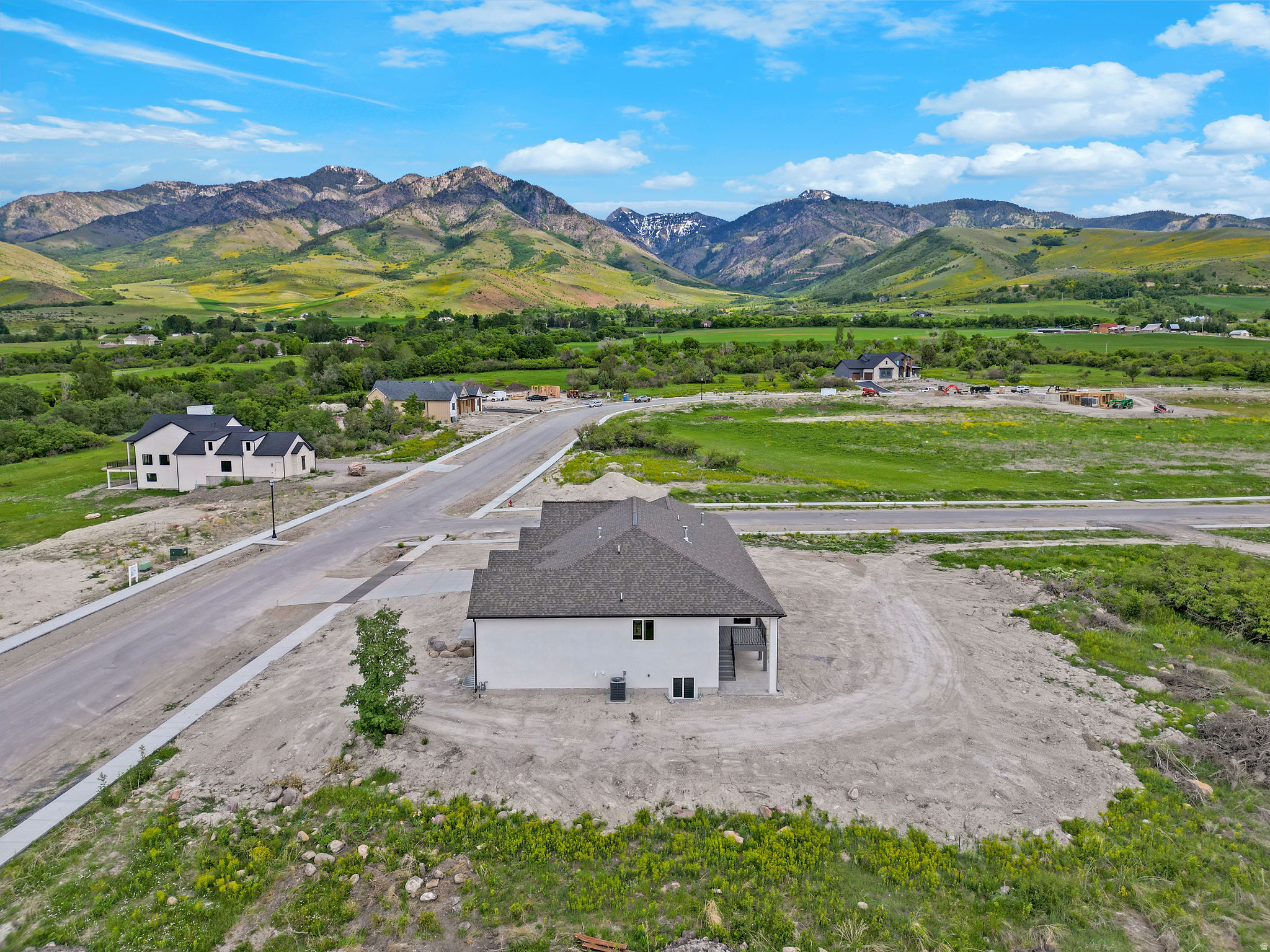 KNOLLS SUBDIVISION PHASE 1 - Residential