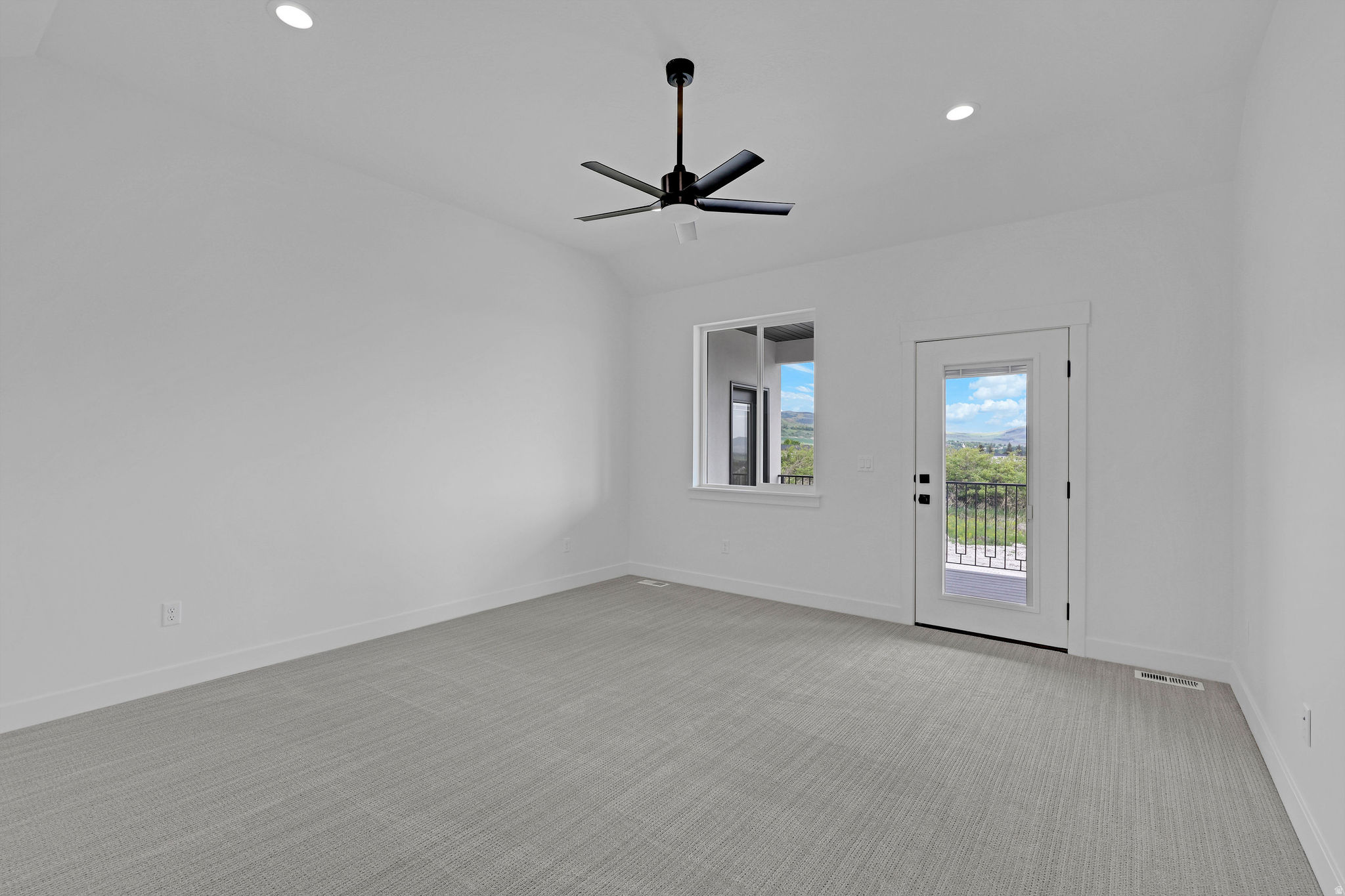 KNOLLS SUBDIVISION PHASE 1 - Residential