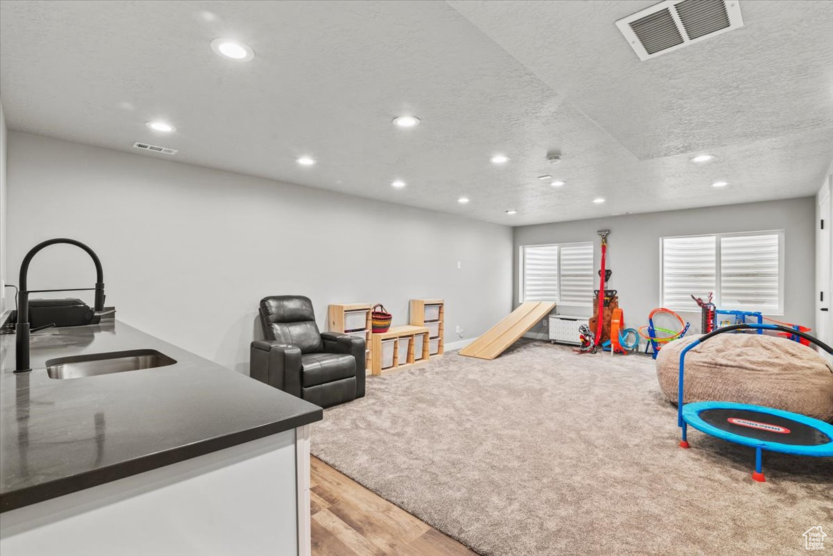 LEGACY ESTATES - Residential