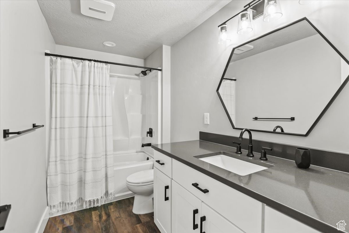 LEGACY ESTATES - Residential