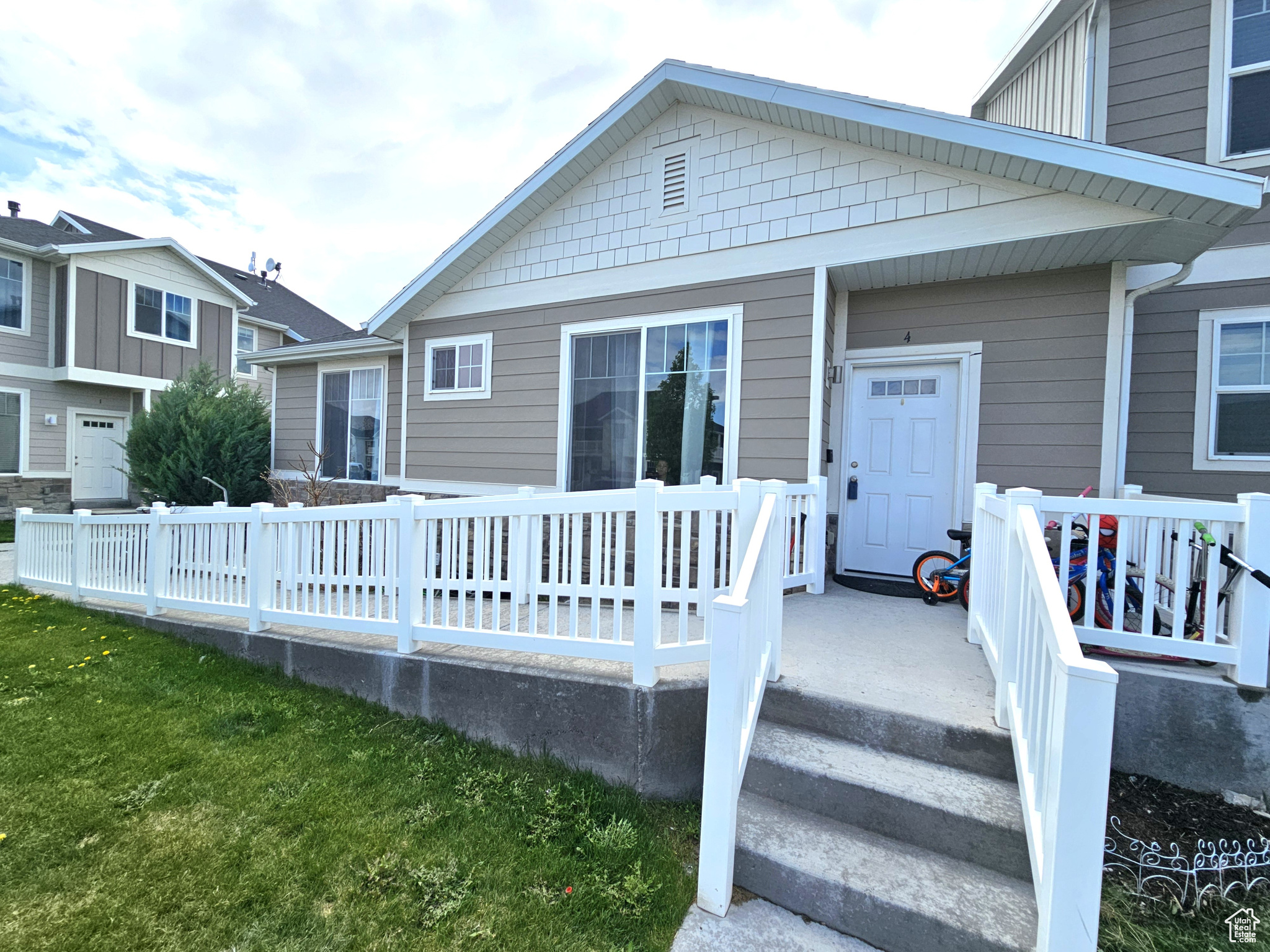 EAGLE POINT - Residential