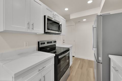 Tiny photo for 7873 S CHADBOURNE DR #B, Cottonwood Heights, UT 84121 (MLS # 2149801)
