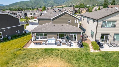 Tiny photo for 1126 N SPRINGER VIEW LOOP, Midway, UT 84049 (MLS # 2134325)