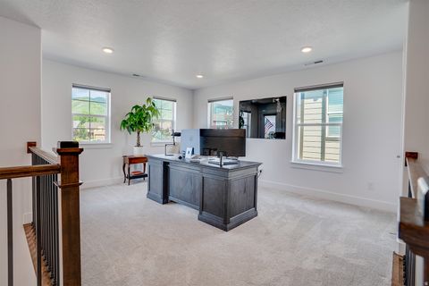 Tiny photo for 1126 N SPRINGER VIEW LOOP, Midway, UT 84049 (MLS # 2134325)