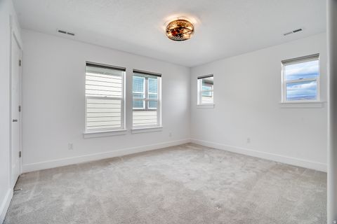 Tiny photo for 1126 N SPRINGER VIEW LOOP, Midway, UT 84049 (MLS # 2134325)