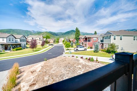 Tiny photo for 1126 N SPRINGER VIEW LOOP, Midway, UT 84049 (MLS # 2134325)