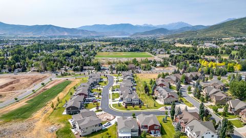 Tiny photo for 1126 N SPRINGER VIEW LOOP, Midway, UT 84049 (MLS # 2134325)