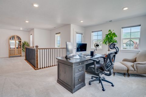 Tiny photo for 1126 N SPRINGER VIEW LOOP, Midway, UT 84049 (MLS # 2134325)