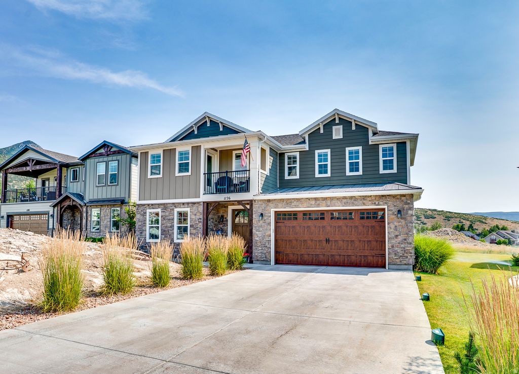 Photo of 1126 N SPRINGER VIEW LOOP, Midway, UT 84049 (MLS # 2134325)