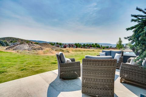 Tiny photo for 1126 N SPRINGER VIEW LOOP, Midway, UT 84049 (MLS # 2134325)