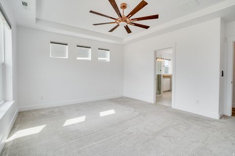 Tiny photo for 1126 N SPRINGER VIEW LOOP, Midway, UT 84049 (MLS # 2134325)