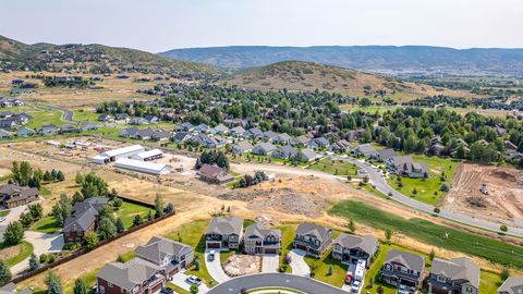 Tiny photo for 1126 N SPRINGER VIEW LOOP, Midway, UT 84049 (MLS # 2134325)