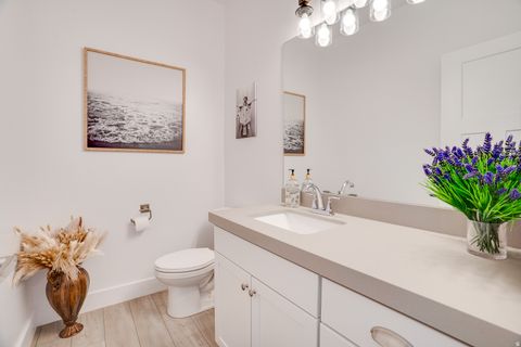 Tiny photo for 1126 N SPRINGER VIEW LOOP, Midway, UT 84049 (MLS # 2134325)