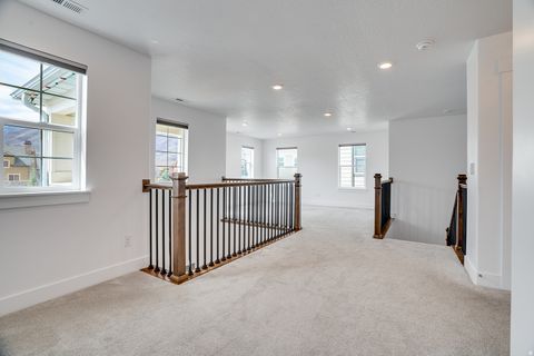 Tiny photo for 1126 N SPRINGER VIEW LOOP, Midway, UT 84049 (MLS # 2134325)
