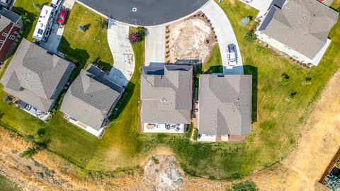 Tiny photo for 1126 N SPRINGER VIEW LOOP, Midway, UT 84049 (MLS # 2134325)