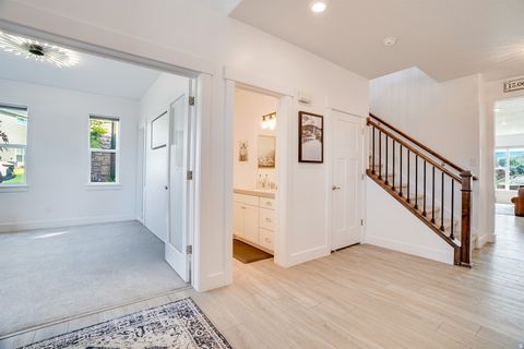 Tiny photo for 1126 N SPRINGER VIEW LOOP, Midway, UT 84049 (MLS # 2134325)