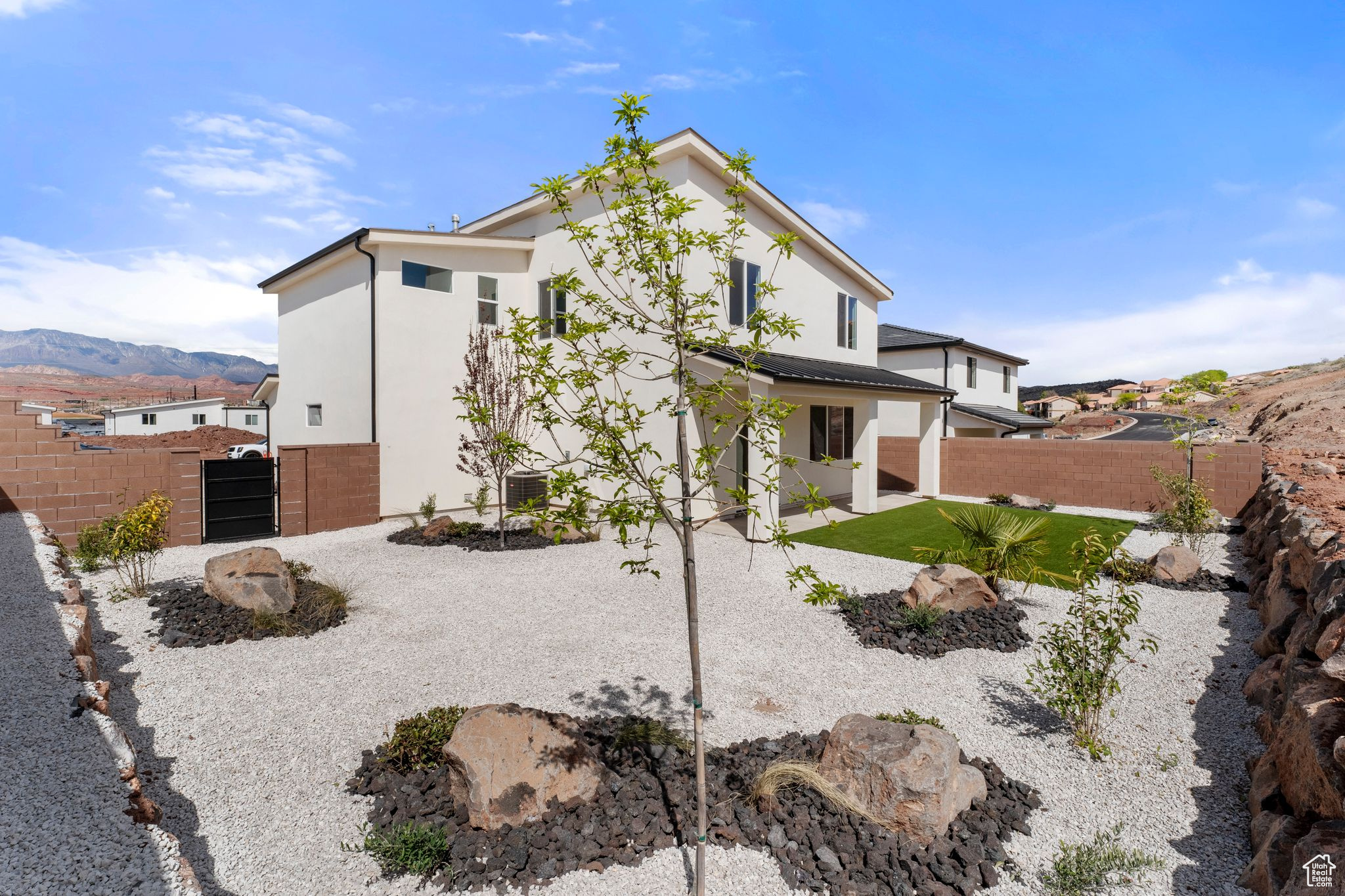 1076 E Coyote Crest Dr, Washington, Utah image 37