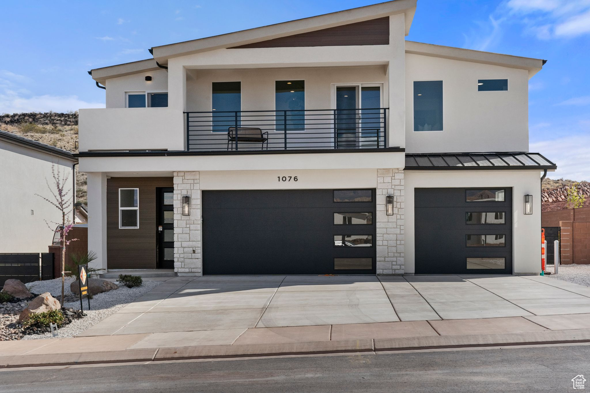 1076 E Coyote Crest Dr, Washington, Utah image 1