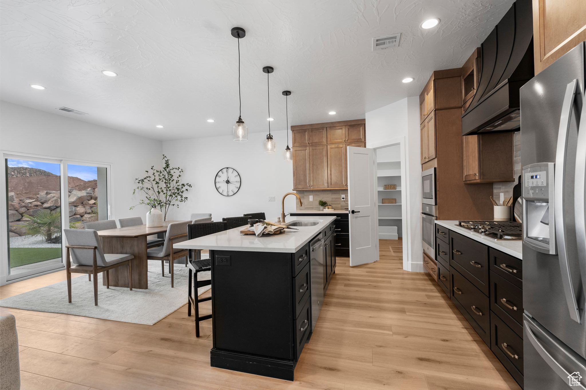 1076 E Coyote Crest Dr, Washington, Utah image 10