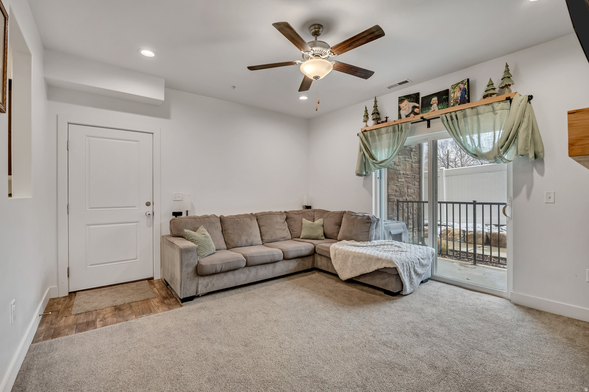 CENTENNIAL PARK - Residential