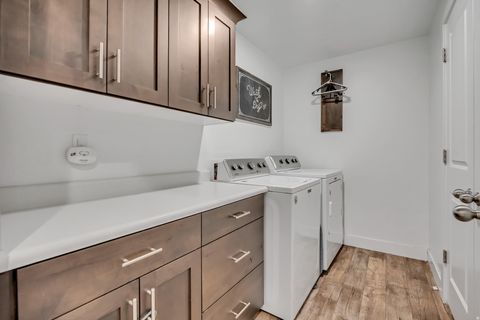 Tiny photo for 67 S 300 W, Santaquin, UT 84655 (MLS # 2142886)