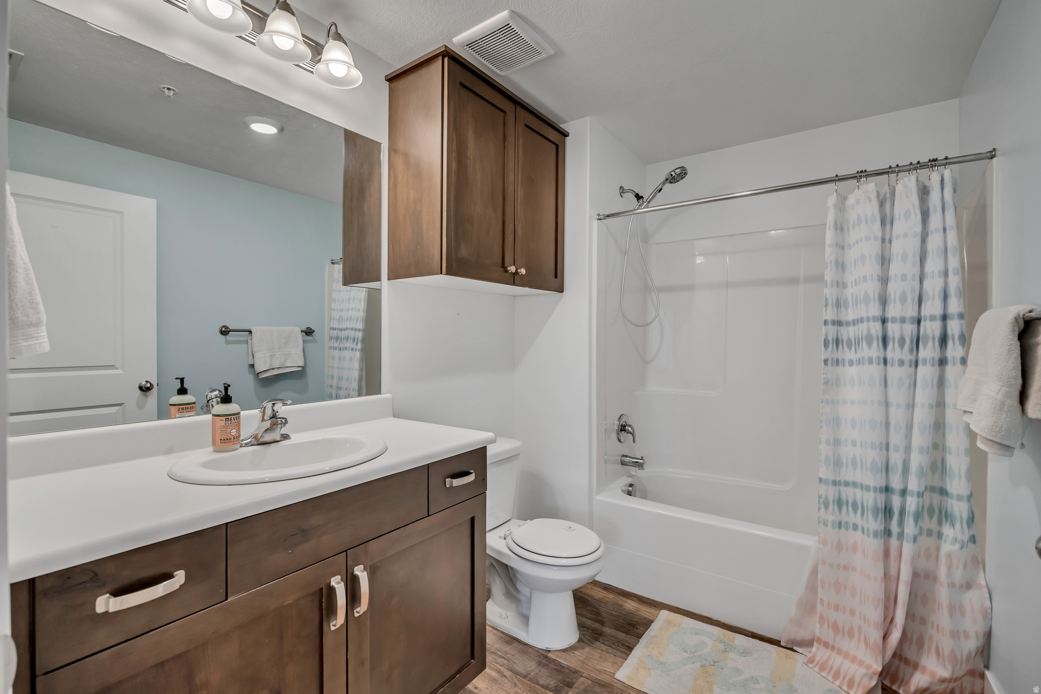 CENTENNIAL PARK - Residential