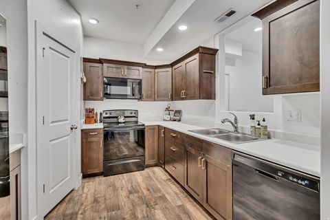 Tiny photo for 67 S 300 W, Santaquin, UT 84655 (MLS # 2142886)