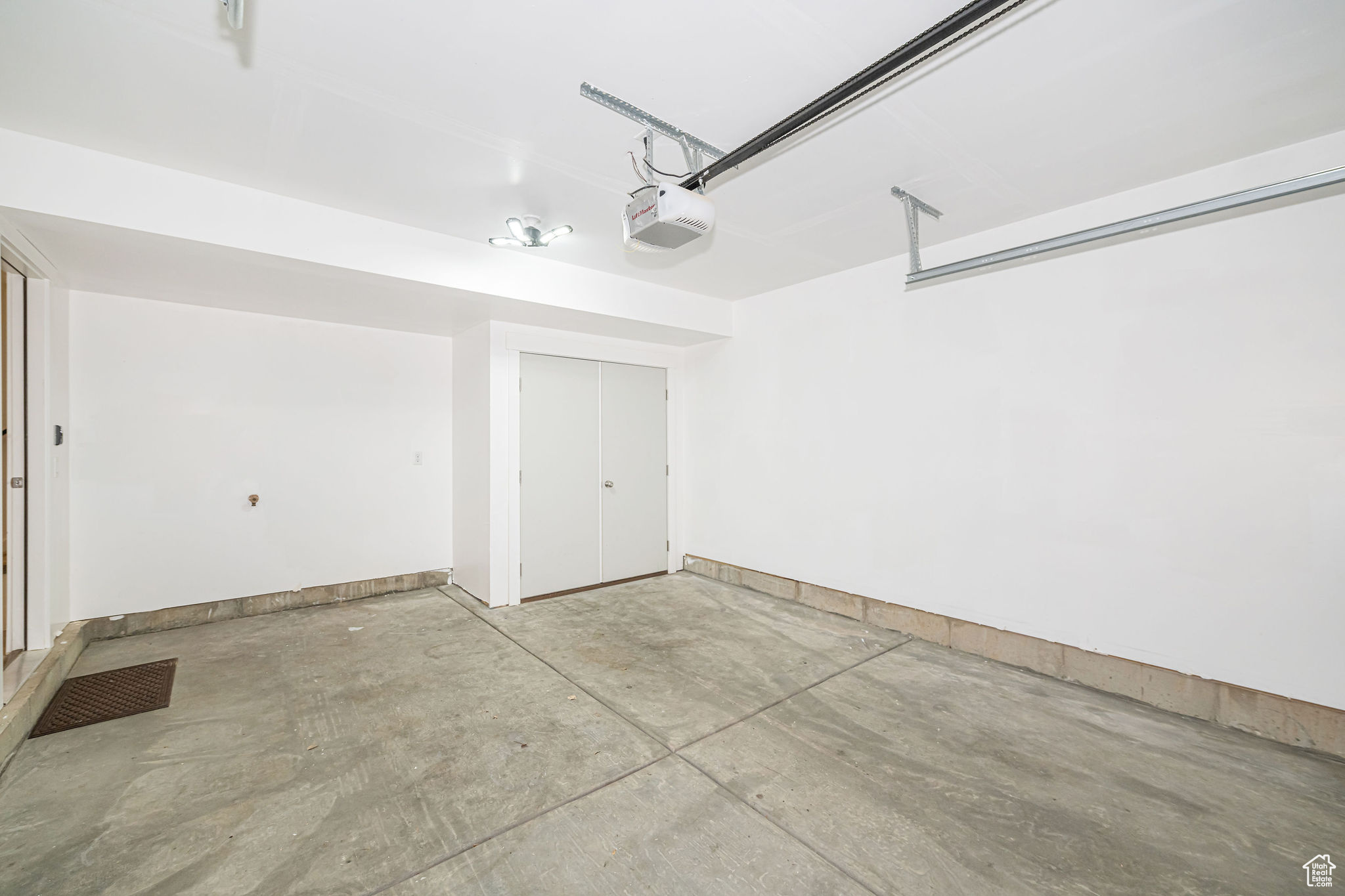 6466 S Aspen Ln, South Weber, Utah image 29