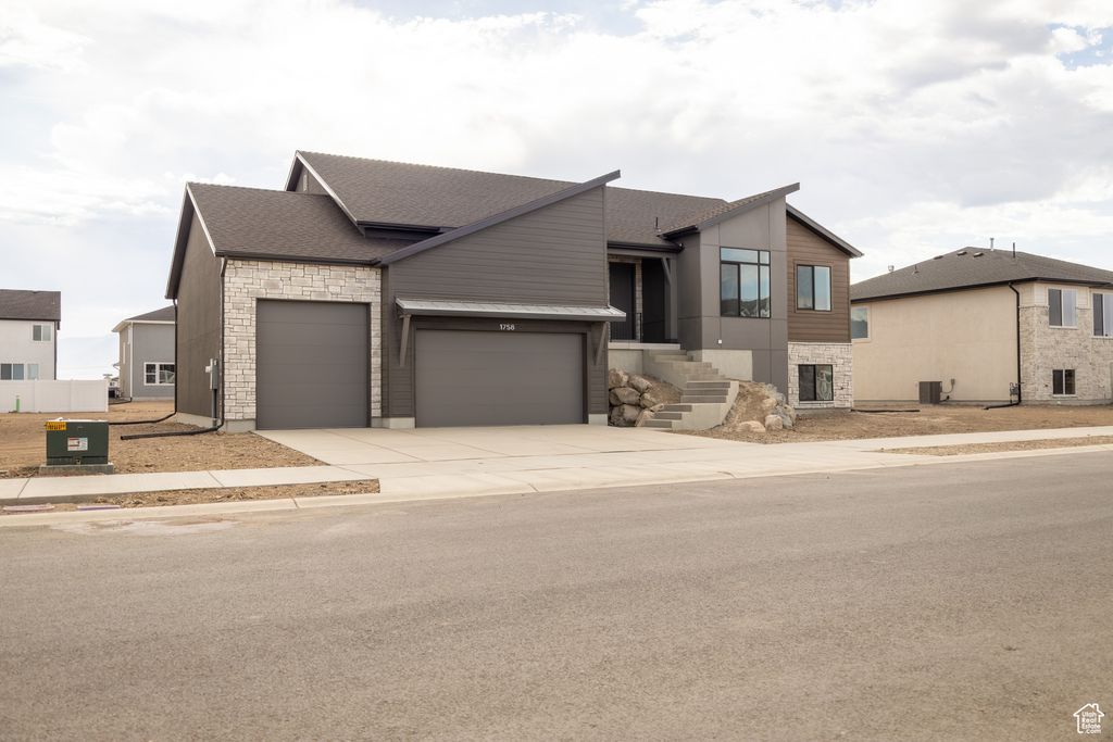 Photo of 1758 S 3875 W #226, Taylor, UT 84401 (MLS # 2098749)
